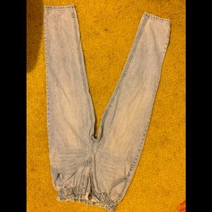 Light Wash Forever 21 Mom Jeans